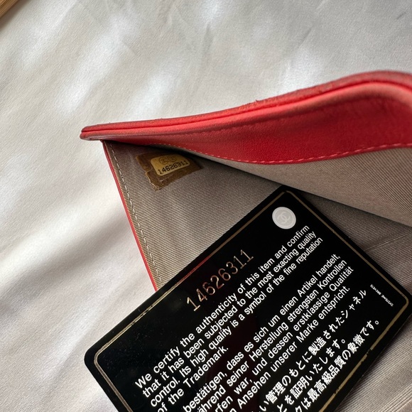 Chanel Authentic Wallet Red Caviar - Picture 5 of 16